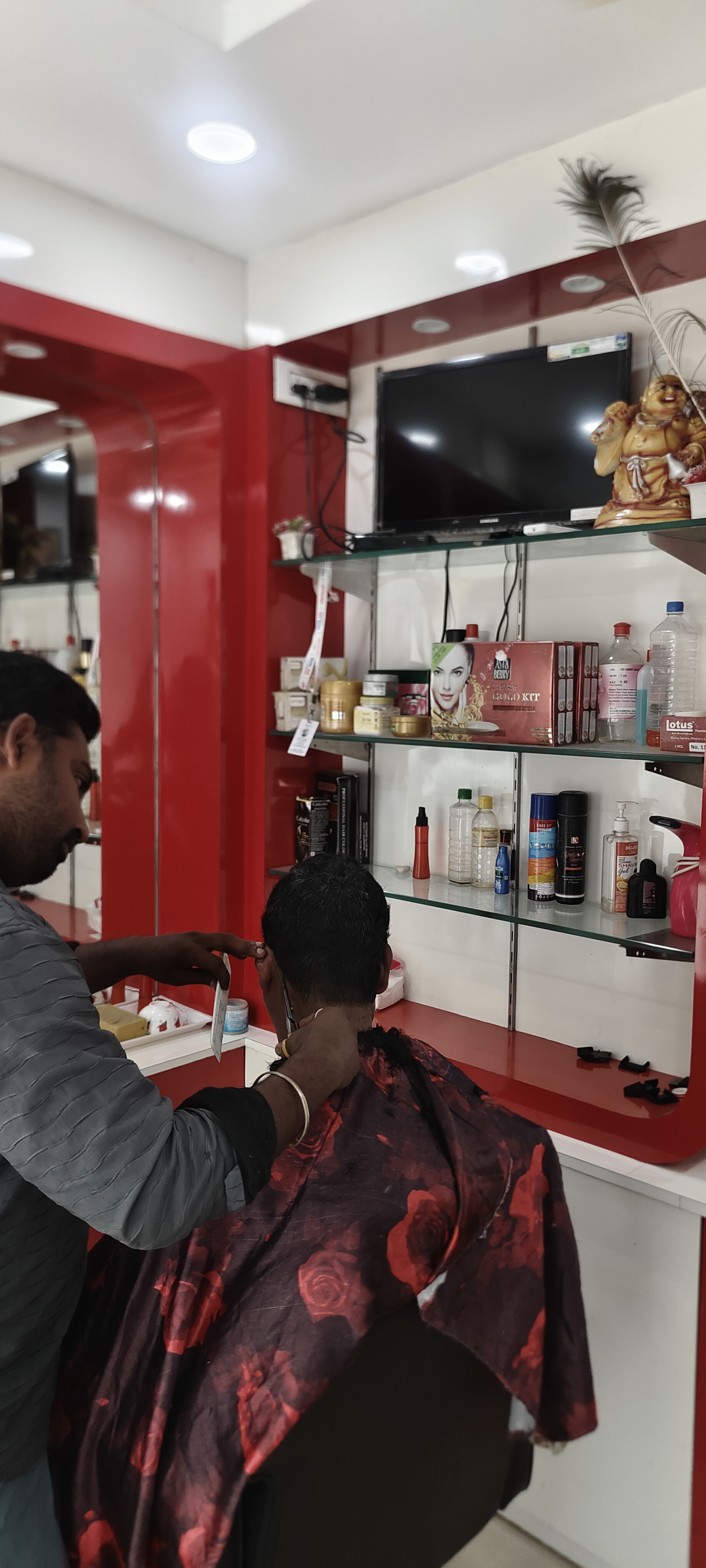ss mens parlour