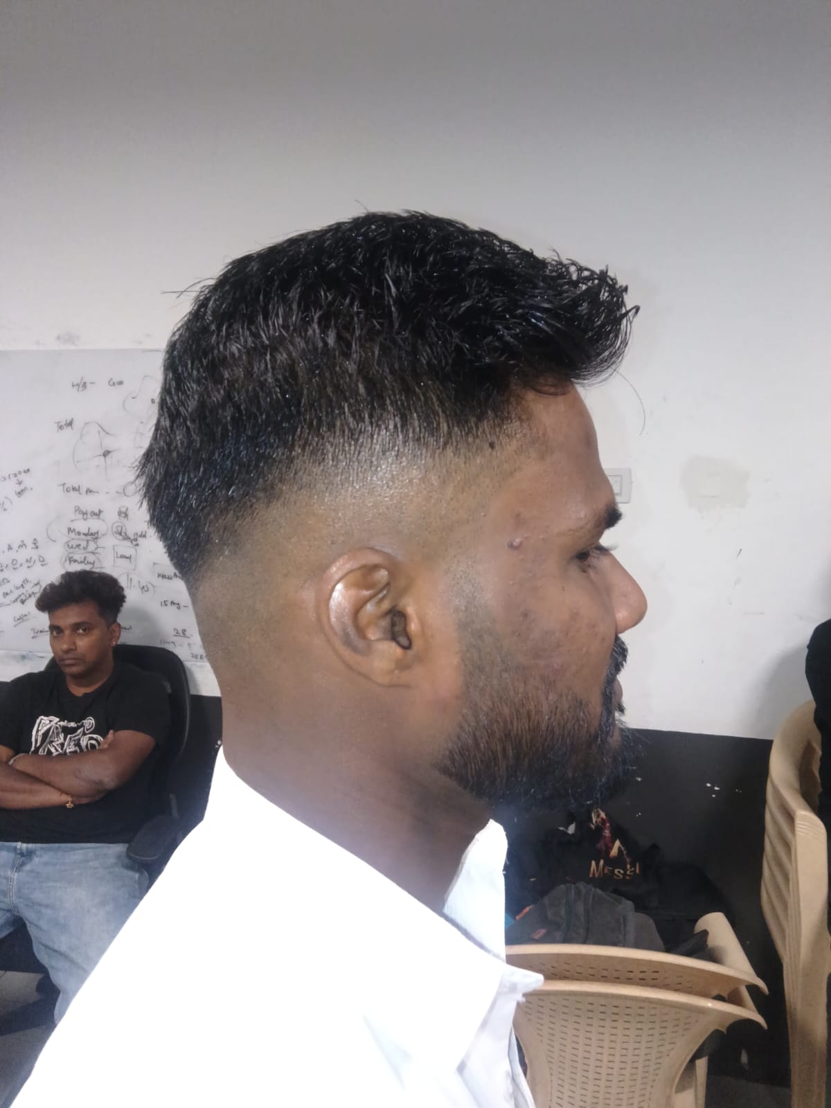 saloon – photo 1